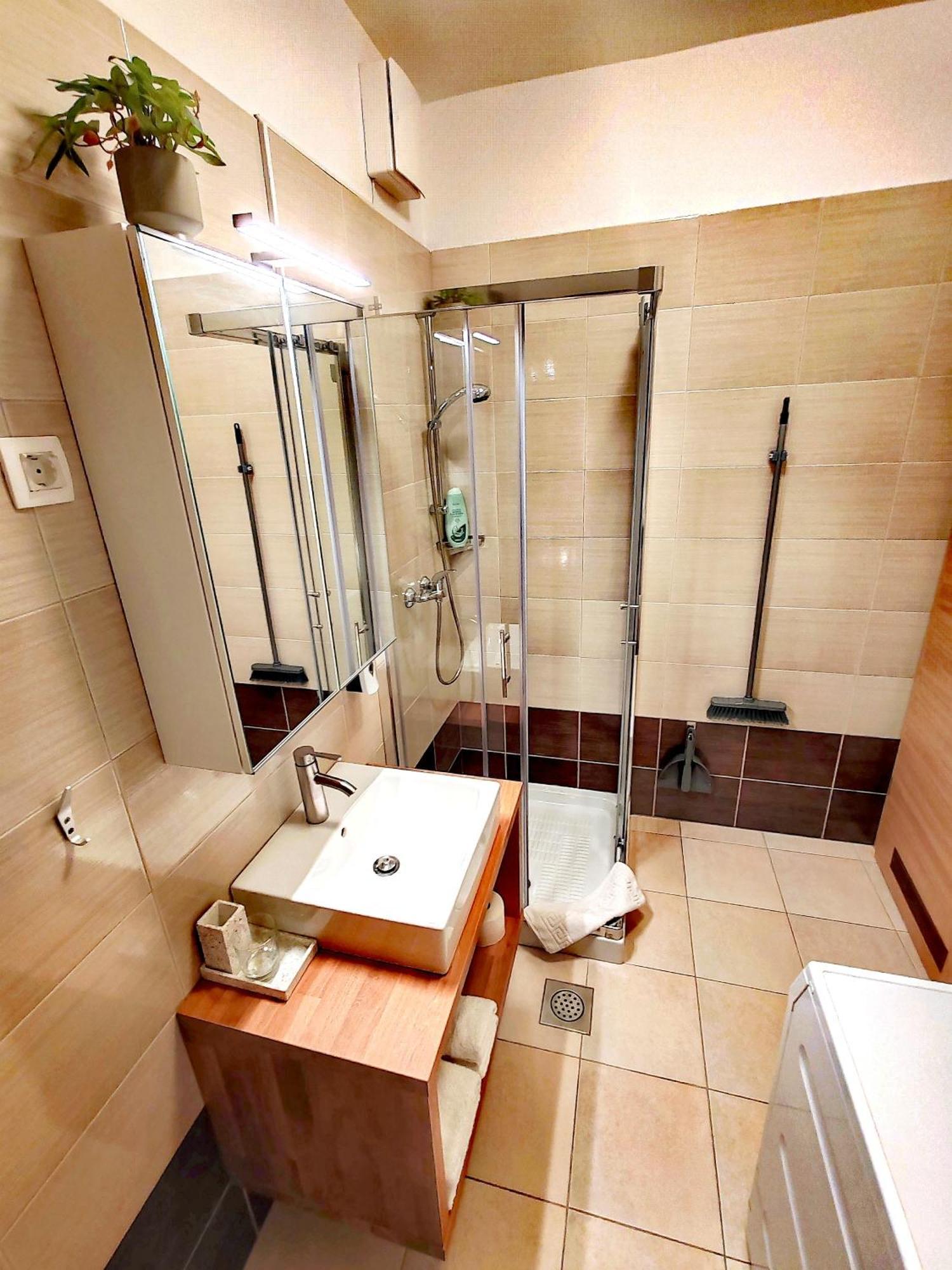 Lucky Center Ljubljana Apartman Kültér fotó