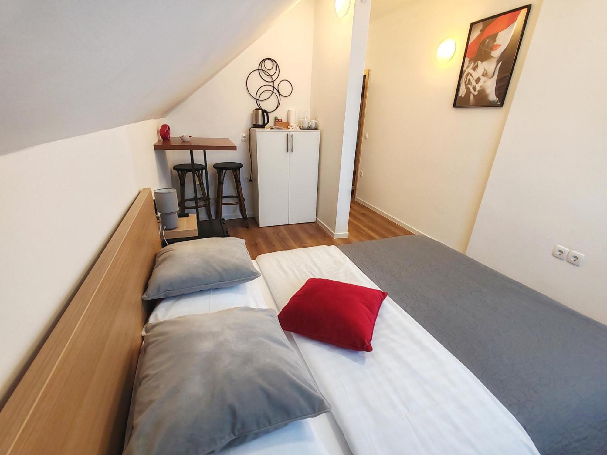 Lucky Center Ljubljana Apartman Szoba fotó